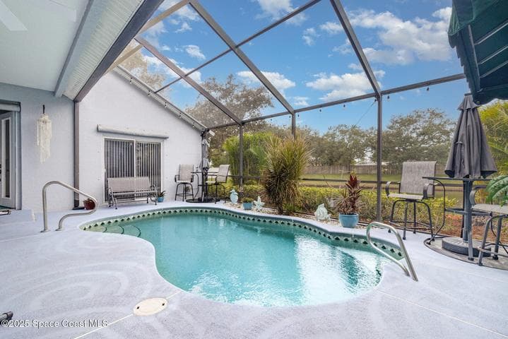 688 Naples Court, Melbourne, FL 32904 — photo 3