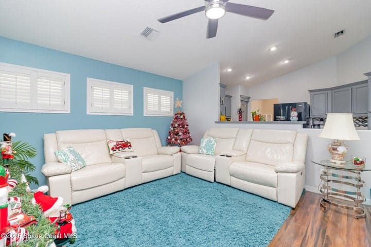 688 Naples Court, Melbourne, FL 32904 — photo 11