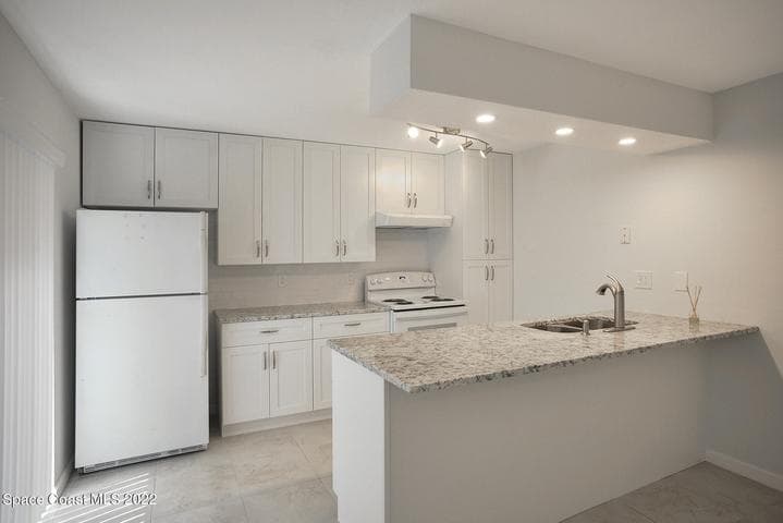 3237 Sea Oats Circle, Melbourne Beach, FL 32951 — photo 4