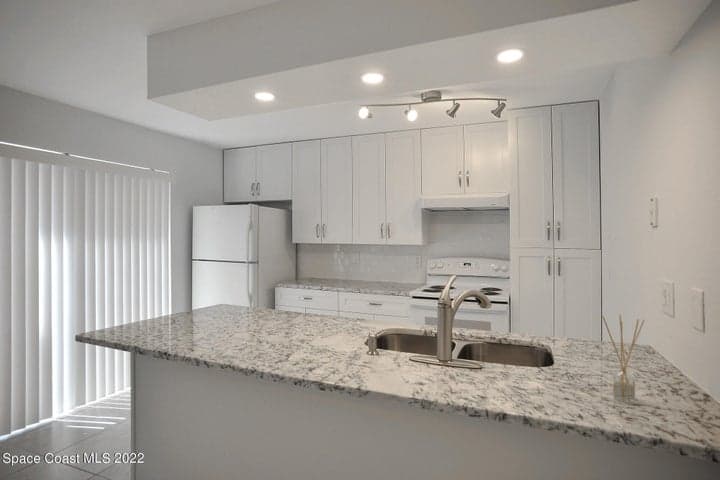 3237 Sea Oats Circle, Melbourne Beach, FL 32951 — photo 5