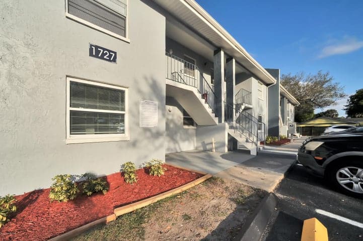 1727 Avocado Avenue 6, Melbourne, FL 32935