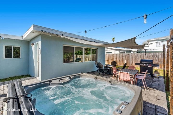 931 S Orlando Avenue, Cocoa Beach, FL 32931 — photo 4