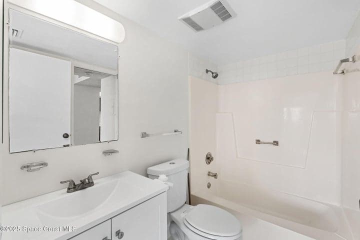 2727 N Wickham Road #202-8, Melbourne, FL 32935 — photo 16