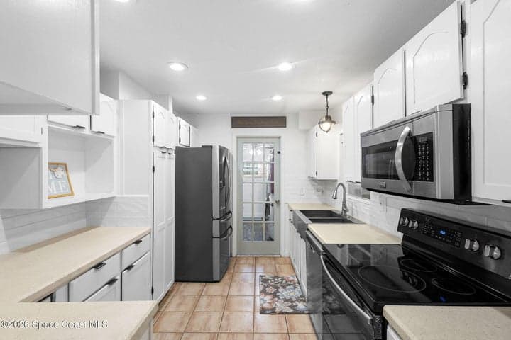 727 Clarke Avenue, Melbourne, FL 32935 — photo 8