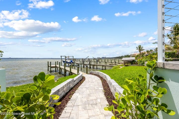 1313 Worth Court NE, Palm Bay, FL 32905