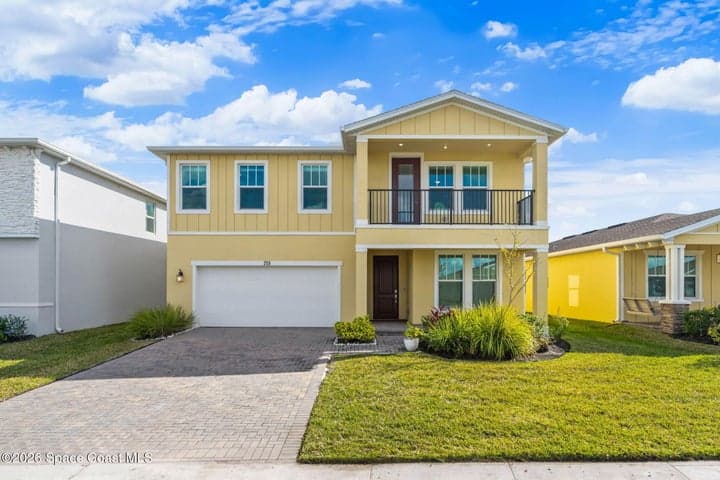 715 Veridian Circle NW, Palm Bay, FL 32907