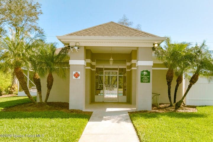 2152 Spring Creek Circle NE, Palm Bay, FL 32905 — photo 20