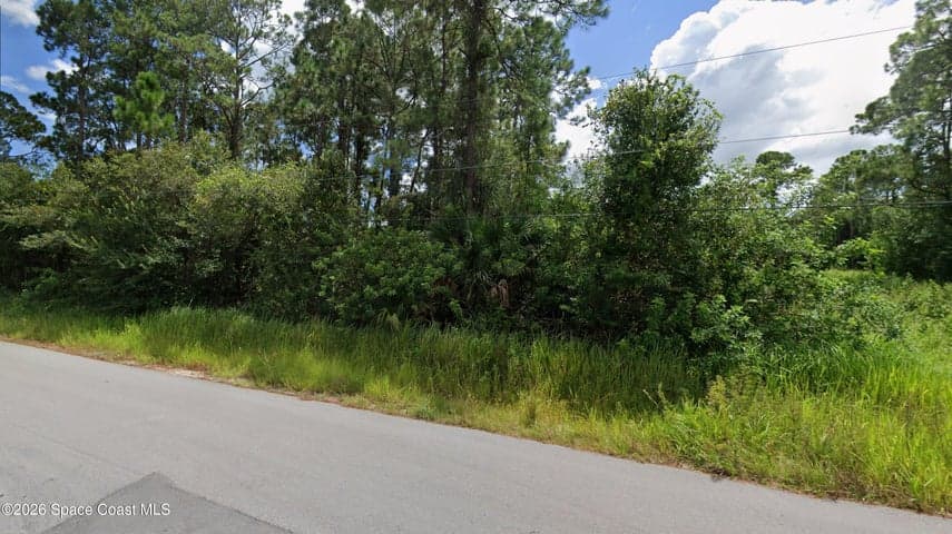 1068 Thompson Road SW, Palm Bay, FL 32908
