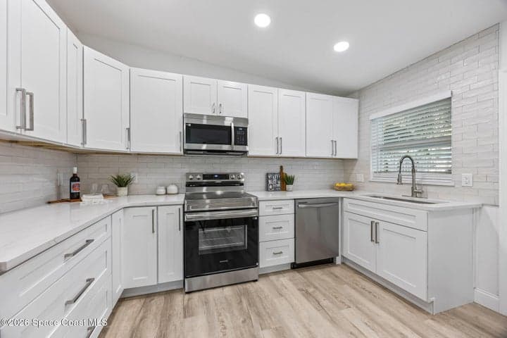 199 Oak Avenue, Cocoa Beach, FL 32931 — photo 16