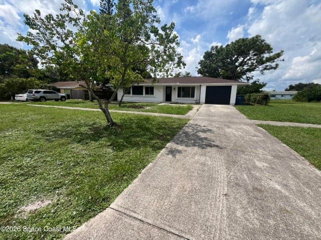 1171 Riviera Drive NE, Palm Bay, FL 32905