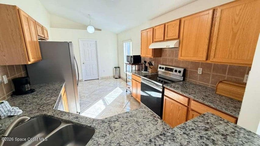 4550 Bellaluna Drive, Melbourne, FL 32904 — photo 6