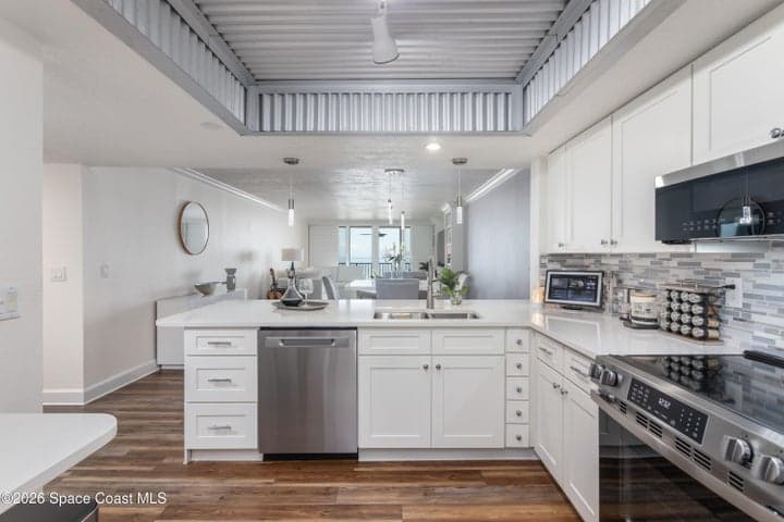 2815 S Atlantic Avenue #504, Cocoa Beach, FL 32931 — photo 10