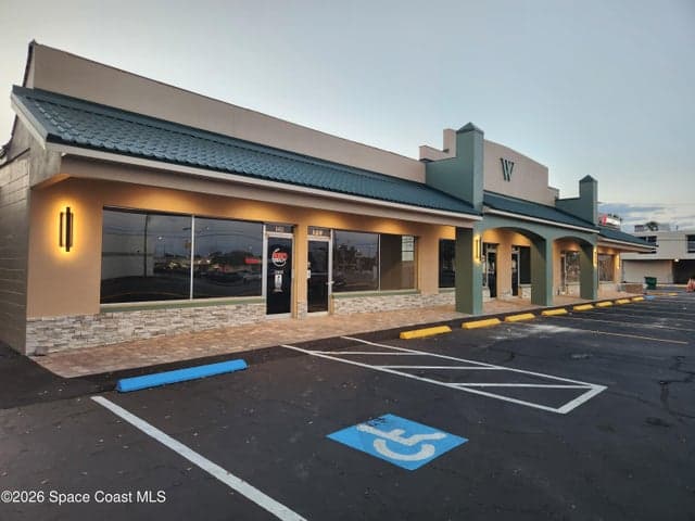 141 S Courtenay Parkway, Merritt Island, FL 32953