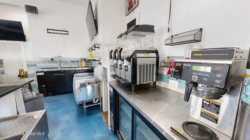 Photo 18