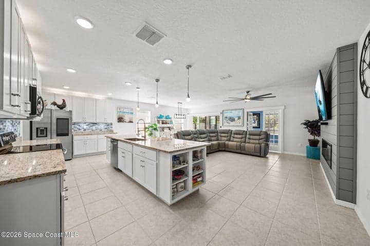 764 Corbin Circle SW, Palm Bay, FL 32908 — photo 6