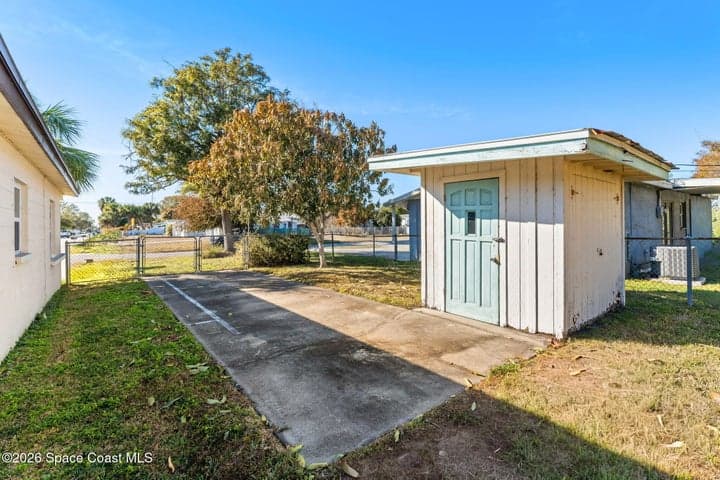 1045 Collins Street, Melbourne, FL 32935 — photo 21