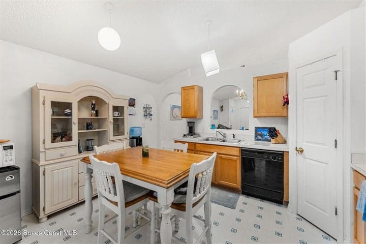 2047 Majestic Pine Court NE, Palm Bay, FL 32905 — photo 9