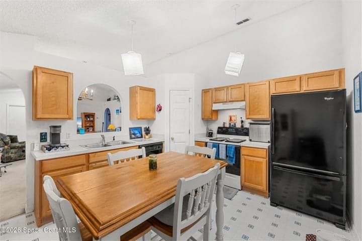 2047 Majestic Pine Court NE, Palm Bay, FL 32905 — photo 3