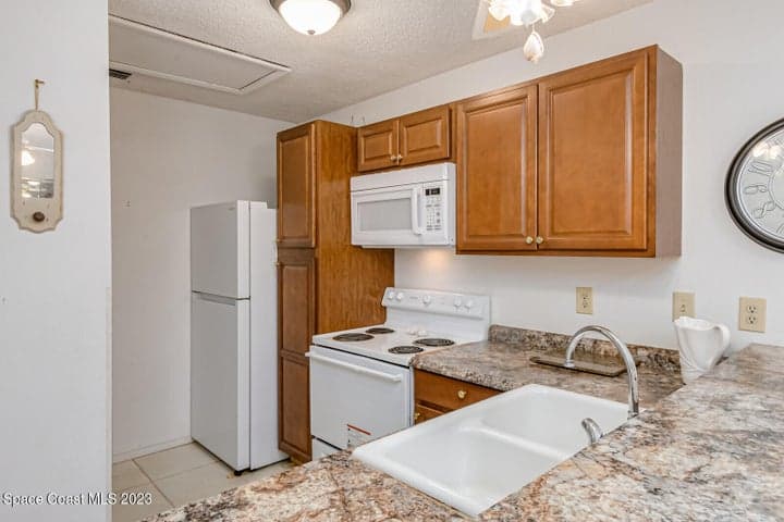 1425 Malibu Circle NE #108, Palm Bay, FL 32905 — photo 22