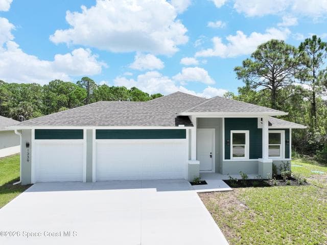 371 Halloran Street SE, Palm Bay, FL 32909