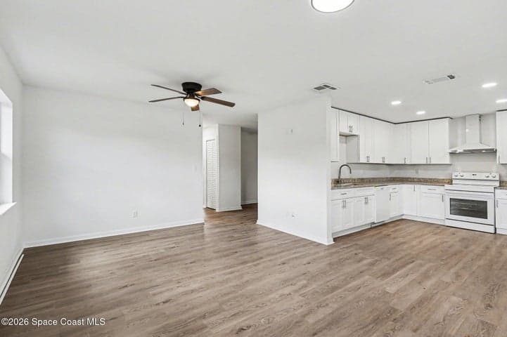 604 Wisteria Drive, Melbourne, FL 32901 — photo 7