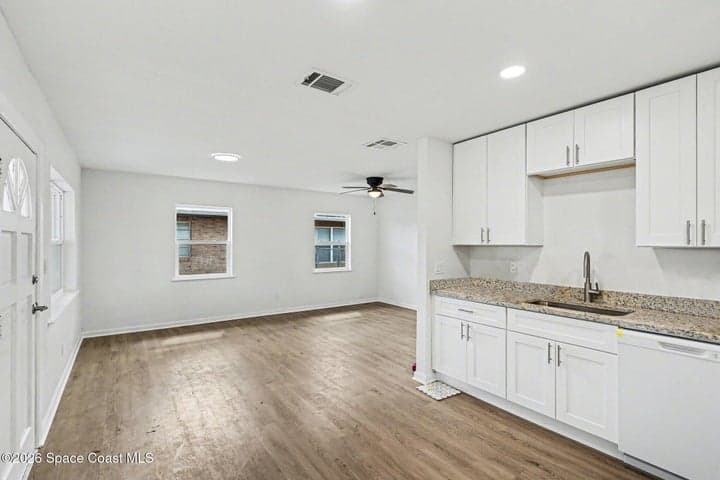 604 Wisteria Drive, Melbourne, FL 32901 — photo 8