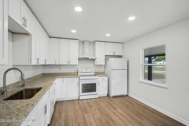 604 Wisteria Drive, Melbourne, FL 32901 — photo 9