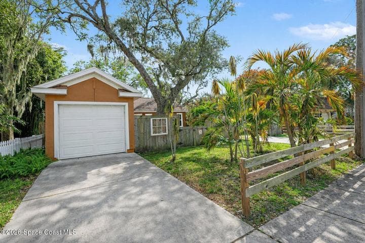 683 Old Oak Street, Melbourne, FL 32935