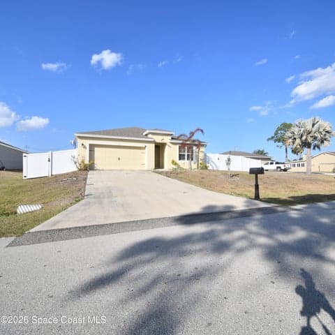439 Gancedo Street SW, Palm Bay, FL 32908
