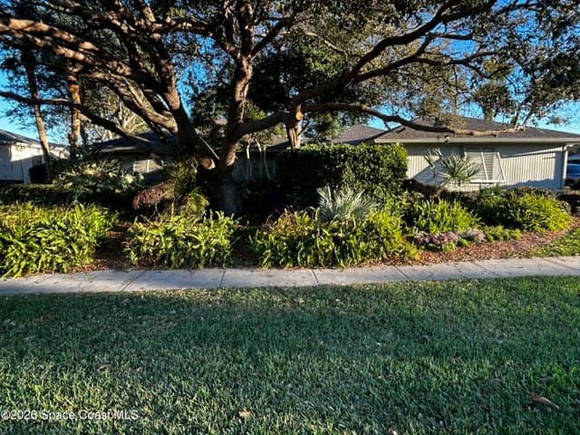 290 Marlin Place, Melbourne Beach, FL 32951 — photo 4