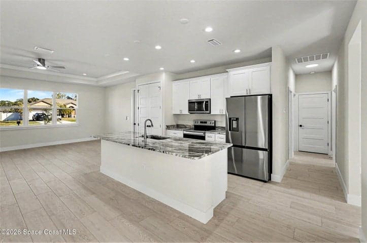 276 Americana Boulevard NW, Palm Bay, FL 32907 — photo 6