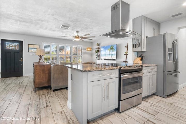 250 Harbour Drive E, Indian Harbour Beach, FL 32937 — photo 9