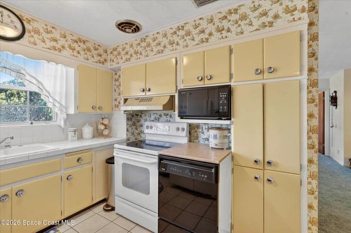 1324 Rivermont Drive, Melbourne, FL 32935 — photo 6