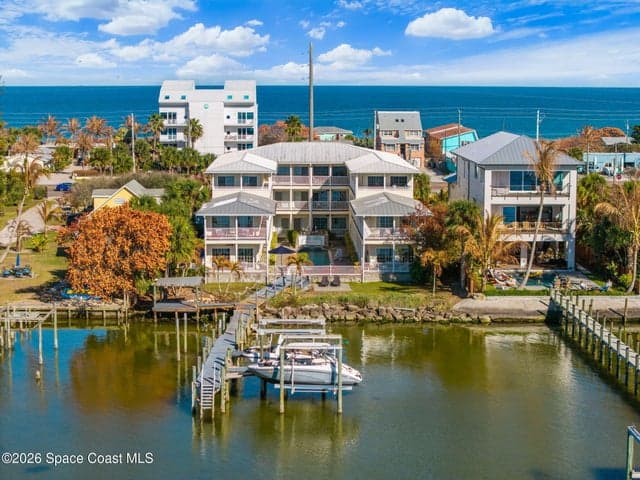 3450 S Atlantic Avenue A, Cocoa Beach, FL 32931