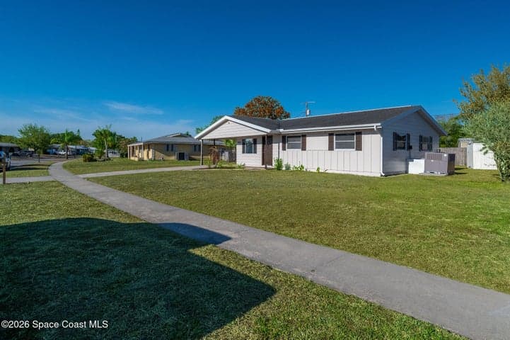 995 Eyerly Lane NE, Palm Bay, FL 32905 — photo 3