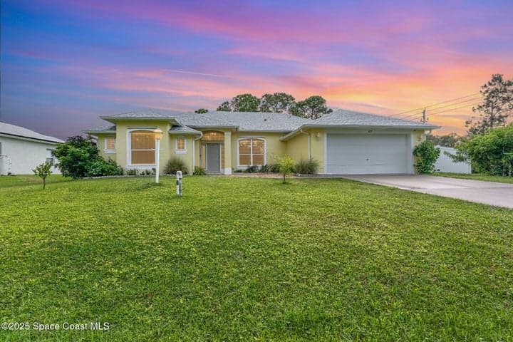 3197 Slama Avenue SE, Palm Bay, FL 32909