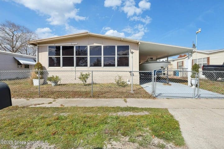 2539 Chatham Way NE, Palm Bay, FL 32905