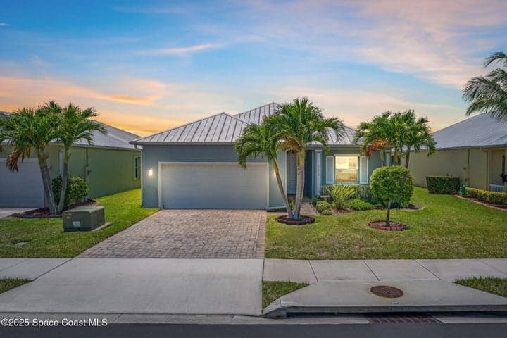 3720 Alamanda Key Drive, Melbourne, FL 32901