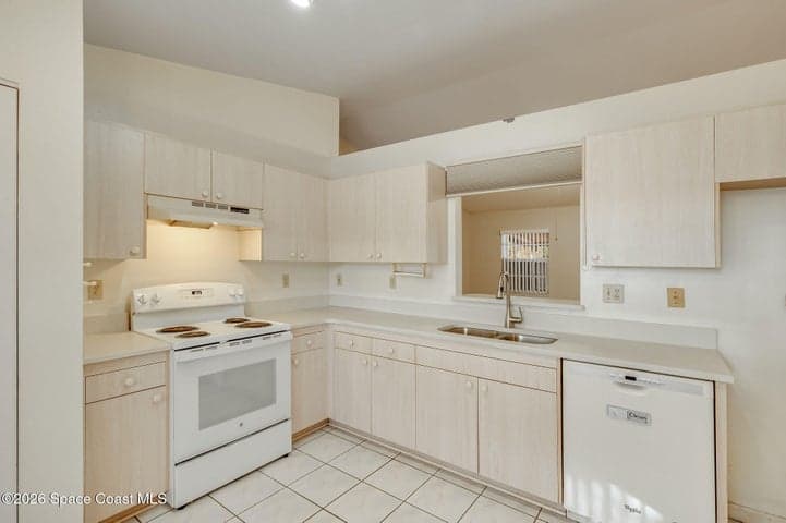 5601 Banos Avenue, Cocoa, FL 32927 — photo 11
