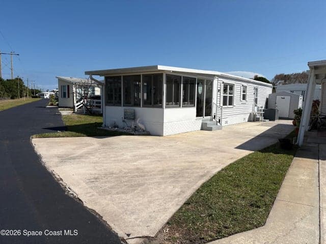 2580 S Highway A1a #104, Melbourne Beach, FL 32951