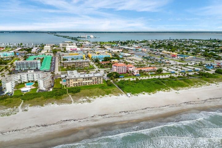 136 Marion Lane, Cocoa Beach, FL 32931 — photo 6