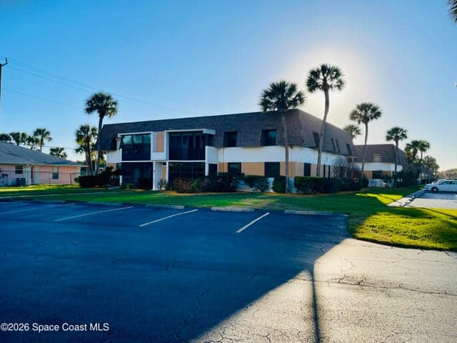 2700 N Highway A1a 1-202, Indialantic, FL 32903