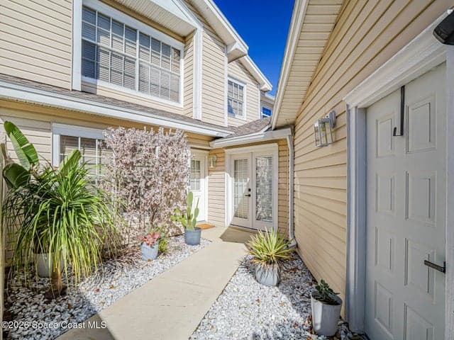 452 Prestwick Court, Melbourne, FL 32940