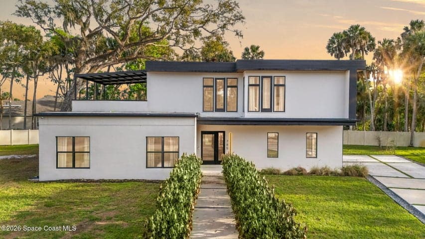 785 Seymour Road NE, Palm Bay, FL 32905