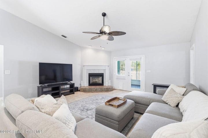 834 Honeysuckle Drive, Rockledge, FL 32955 — photo 11