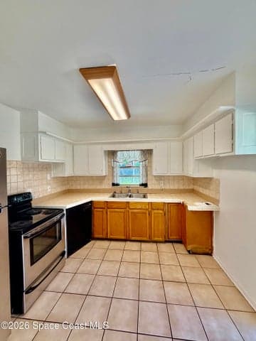 549 Poinciana Drive, Melbourne, FL 32935 — photo 8