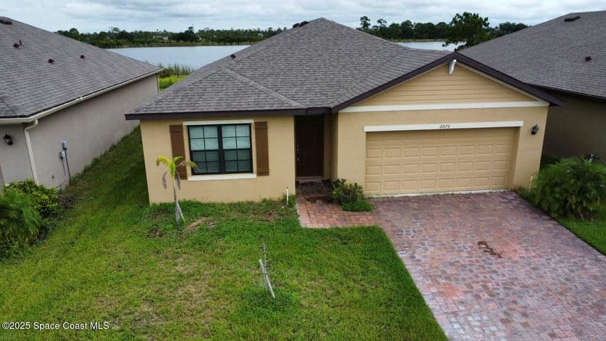 2073 Farmhouse Road SE, Palm Bay, FL 32909