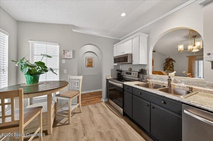 1576 Vista Lake Circle, Melbourne, FL 32904 — photo 10