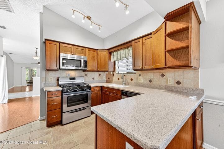 810 Parkside Place #810, Indian Harbour Beach, FL 32937 — photo 15