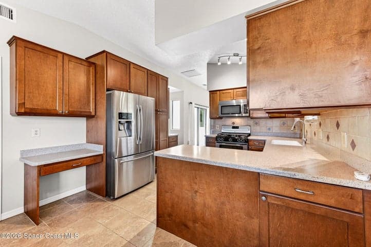 810 Parkside Place #810, Indian Harbour Beach, FL 32937 — photo 18